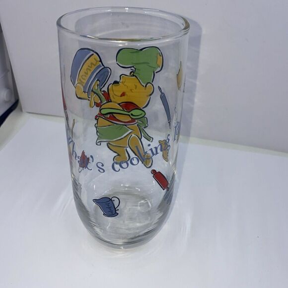 Vintage Disney Winnie The Pooh “What's Cooking Pooh” Drinking Water Juice Glass - Picture 3 of 5